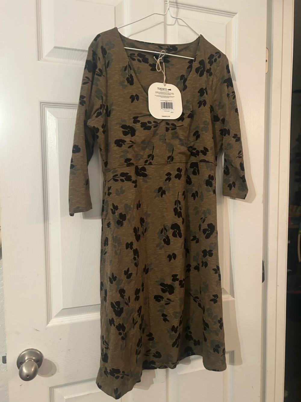 Toad&Co Olive Green Floral Knit dress - Picture 2 of 4